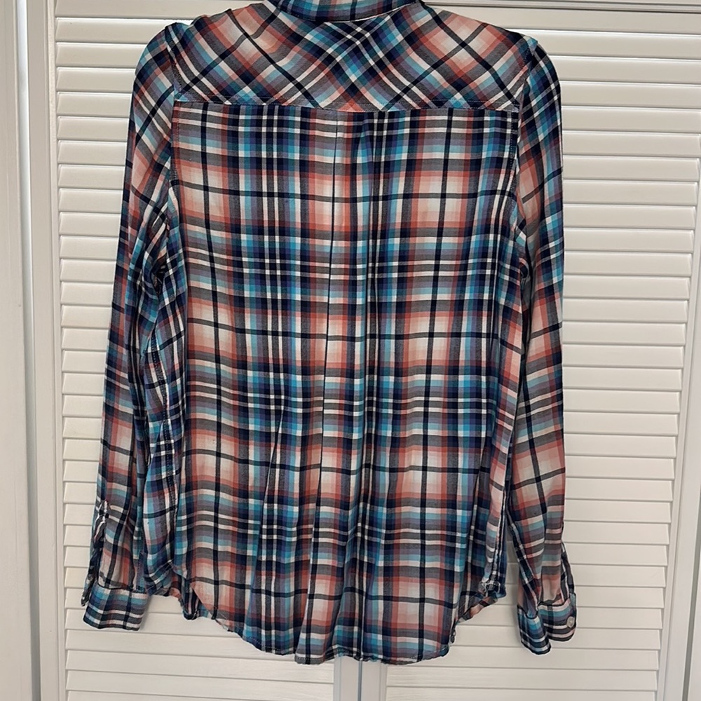 Long sleeve button down - Picture 4 of 5